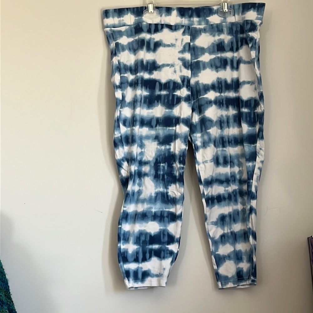 Torrid 3 crop Leggings